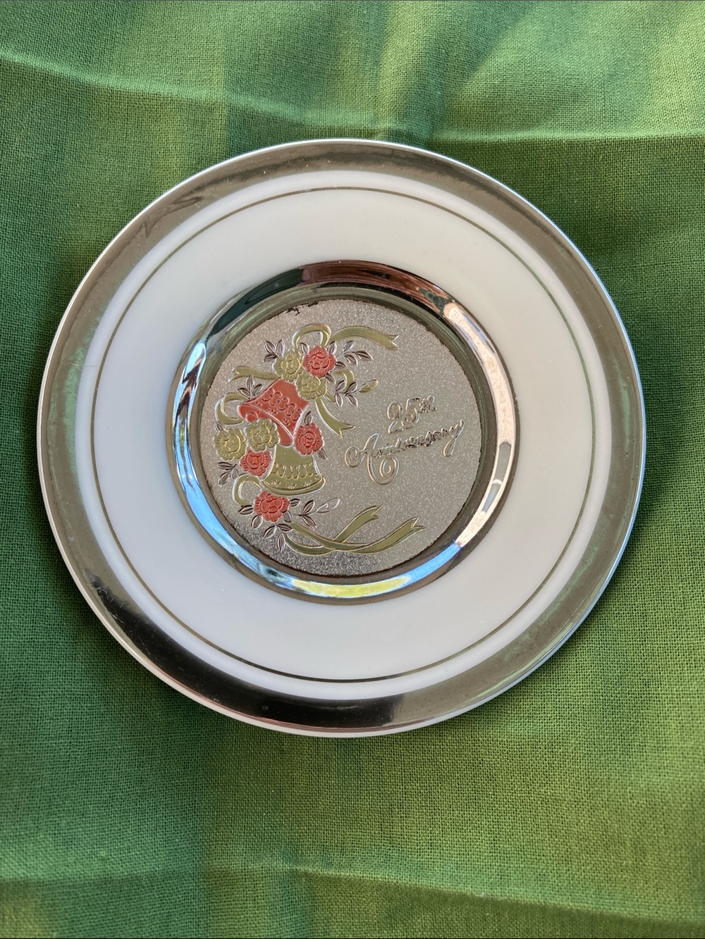 White 25th Anniversary Decorative Plate